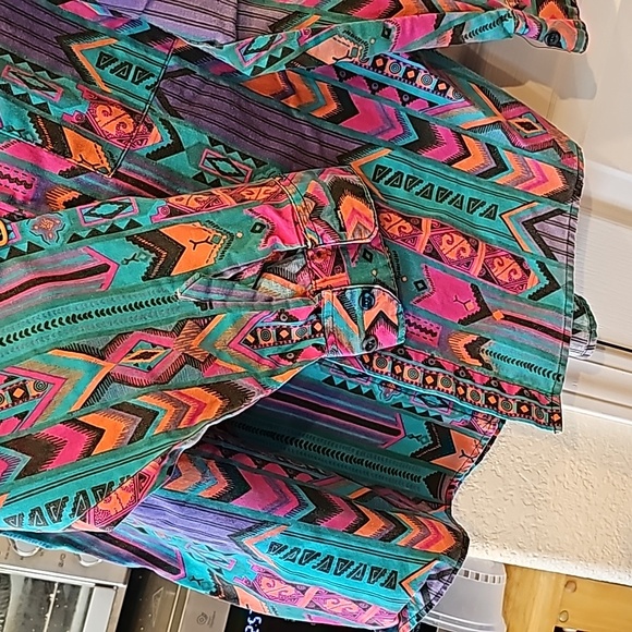 Nice men's top - Picture 3 of 6